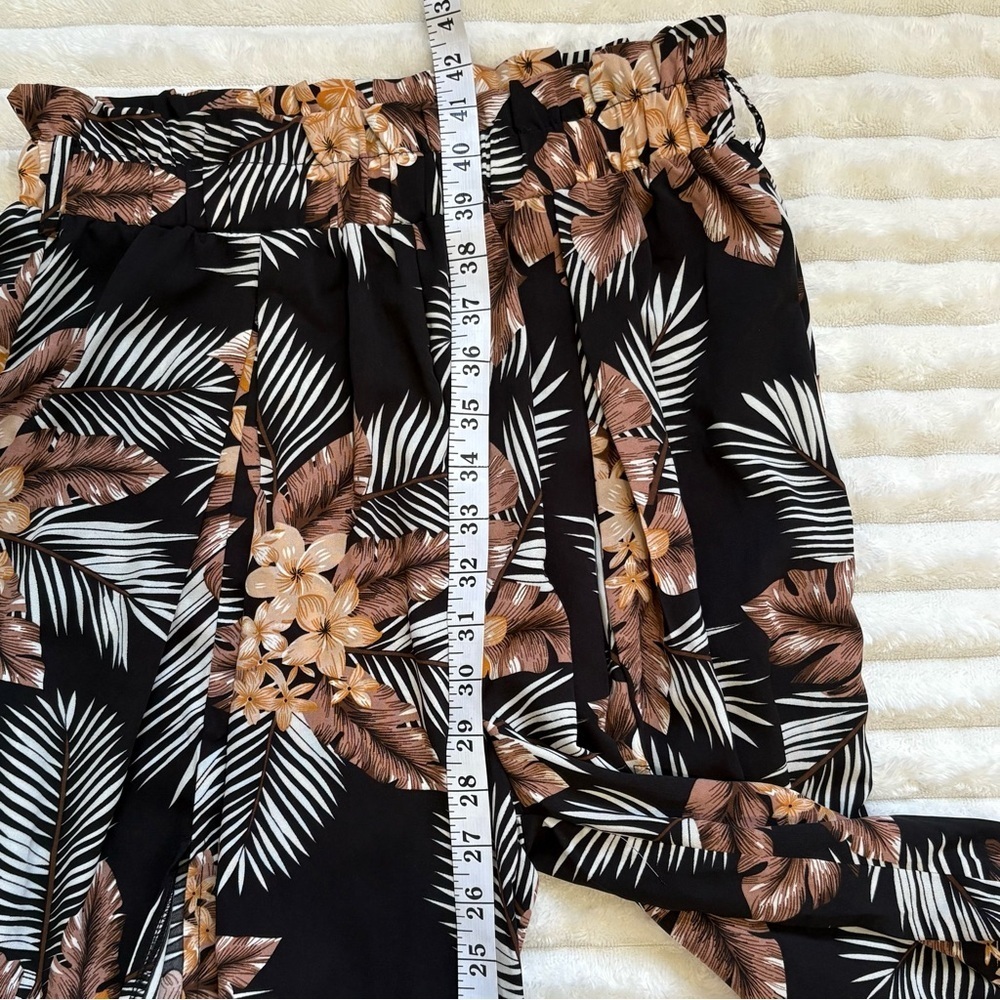 SHEIN Two Piece Set Cropped Tank Top and High Rise Floral Pants Medium - Picture 9 of 10